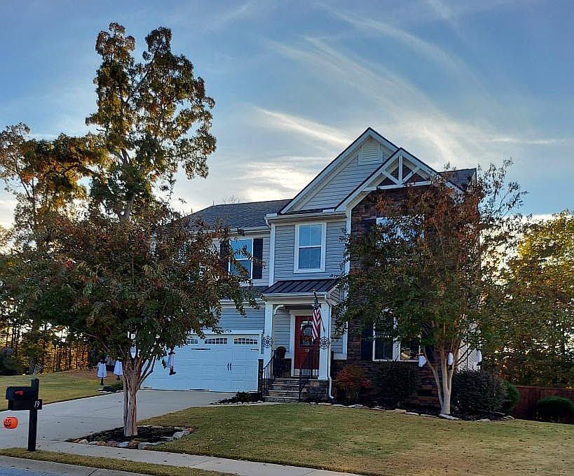 1st image of 19 Laurel Springs Dr
