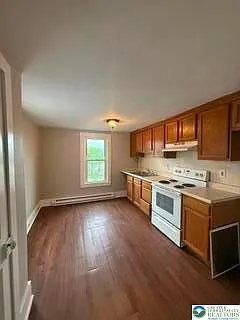 119 S 3rd St #B — Photo 2