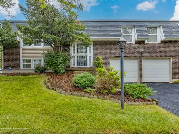 17730 Sarah Ln, Country Club Hills, IL 60478