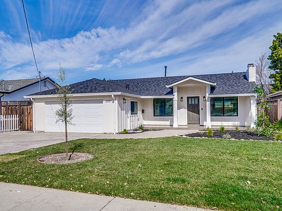 3rd image of 2051 Randolph Dr