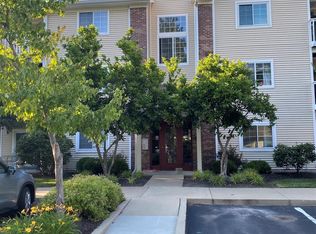 710 Carrington Pl APT 101, Loveland, OH