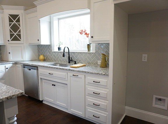 5th image of 3400 Norton Pl