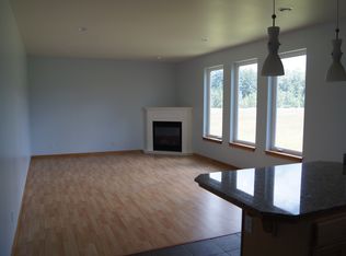 8156 Harborview Rd APT B, Blaine, WA 98230