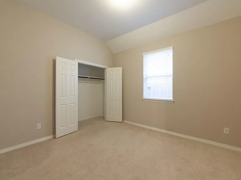 22138 Grand Mist Dr — Photo 32