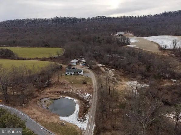 3014 Peach Orchard Rd, Mc Connellsburg, PA 17233
