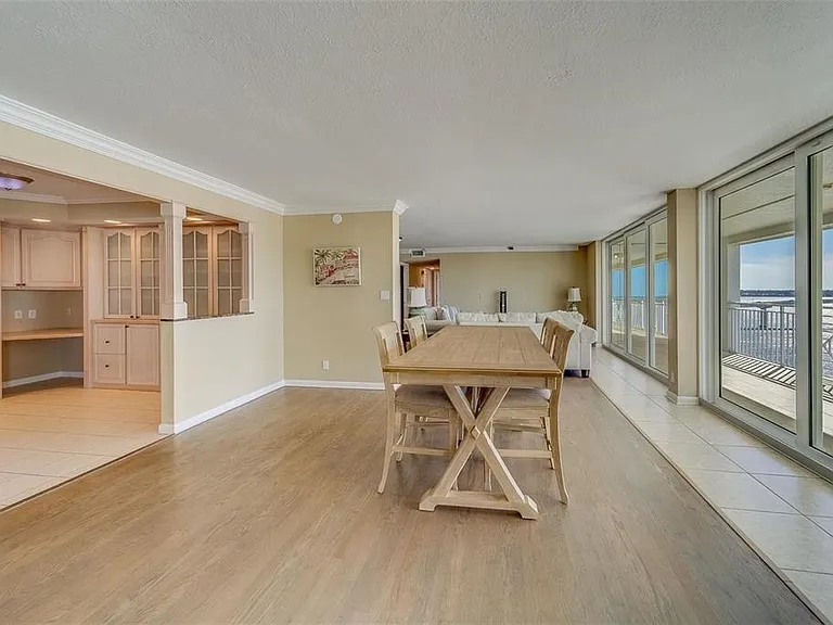675 S Gulfview Blvd #Penthouse 1 — Photo 7