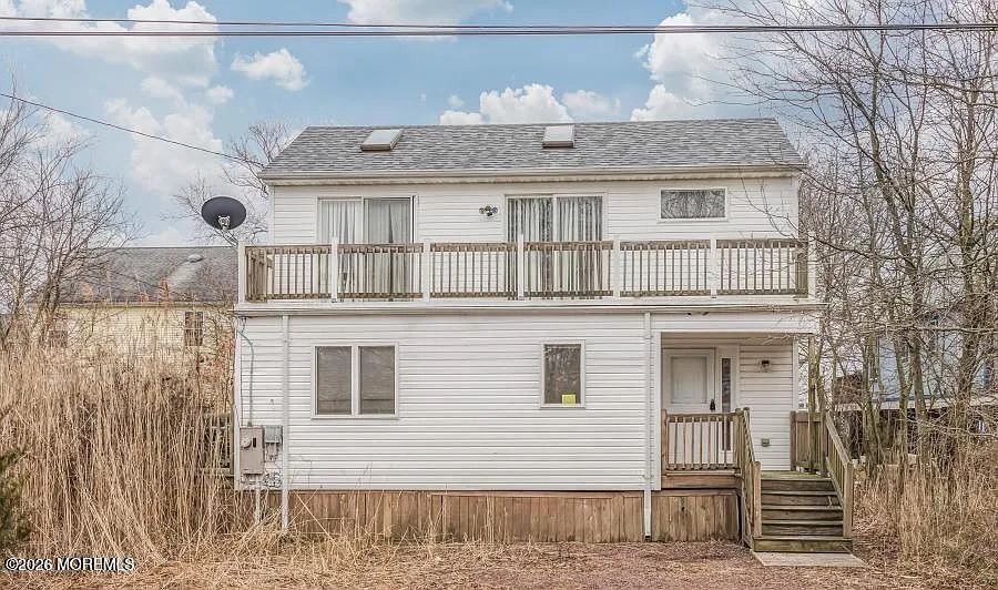 3 bed, 1460 sqft, $3,700 — Photo 1