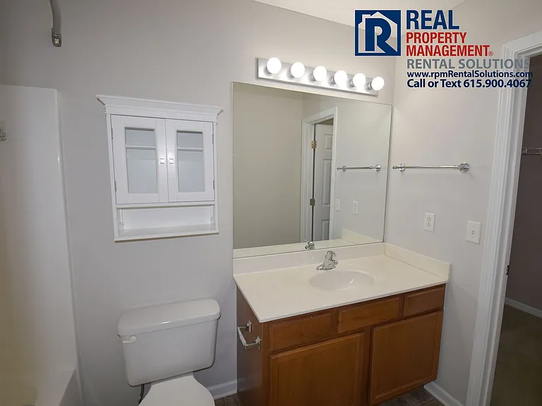 1029 Wolves Den Pl — Photo 10