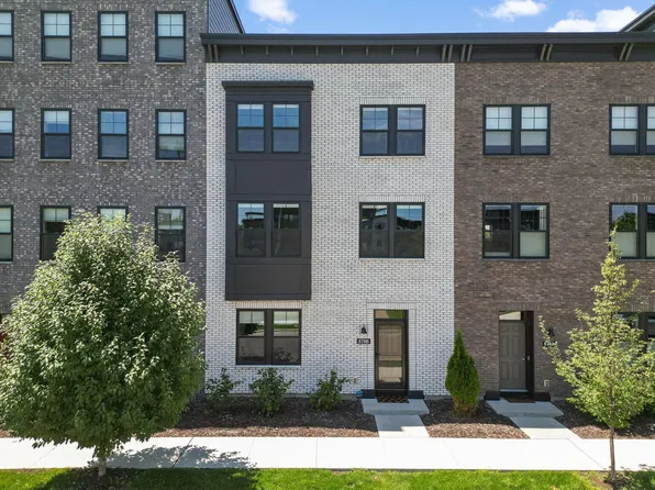 879 Woodlawn Ave Unit B, Saint Paul, MN 55116
