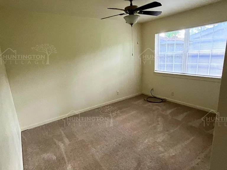 706 Olmstead St — Photo 8