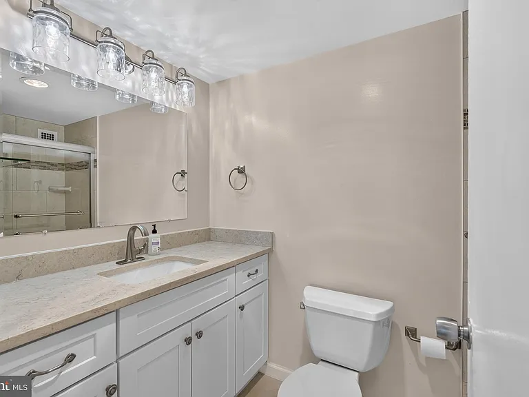 4515 Willard Ave #2203S — Photo 21