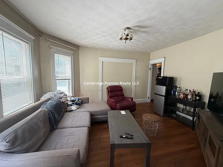 35 Rogers Ave — Photo 30