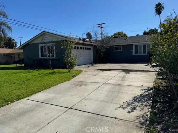 980 Ashfield Ave, Pomona, CA 91767