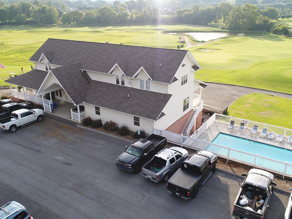 1st image of 1045 Creekside Village Way