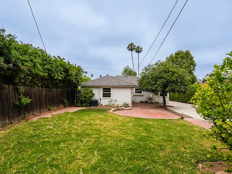 1215 Meadowbrook Rd — Photo 35