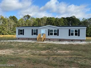 533 Pope Rd, Rose Hill, NC 28458