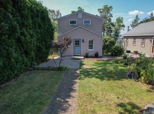 19 Wordsworth Rd, East Hampton, CT 06424