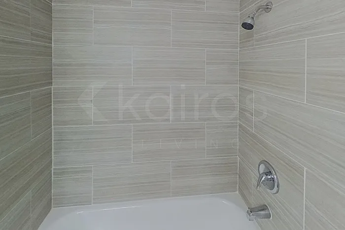 168 Creekview Dr E — Photo 11