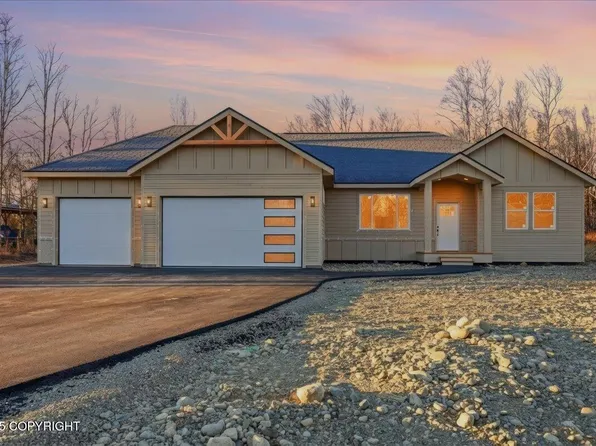 7284 N Paw St, Wasilla, AK 99654