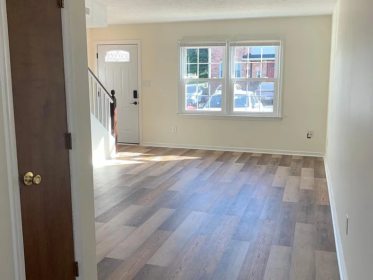 3501 Fort Ave #2 — Photo 3