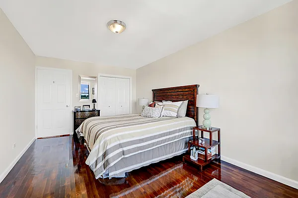 Sold by REMAX Elite | media 12