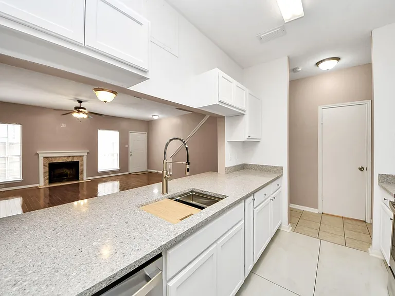 3218 Holly Hall St #3218 — Photo 8