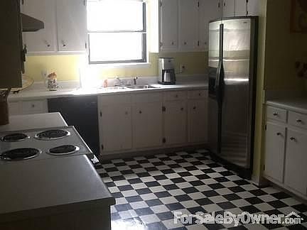 4th image of 114 Audubon St
