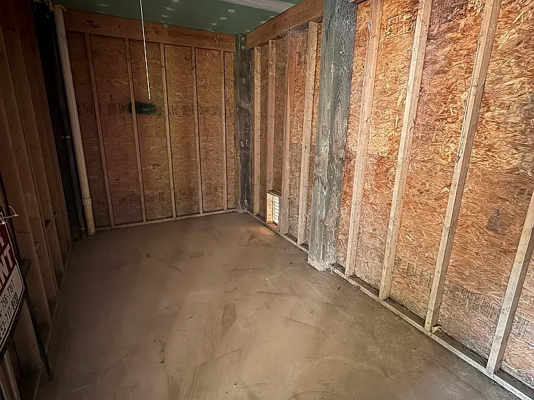 104 Benin Ct #B — Photo 35