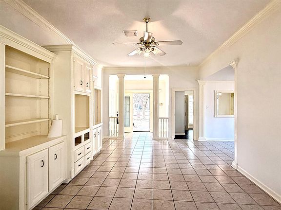 5th image of 3230 N Mason Rd