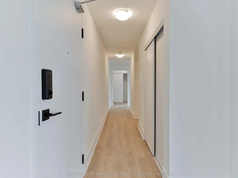 206 King St W #Penthouse 1 — Photo 18