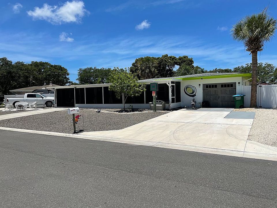 1st image of 200 E Canal Dr