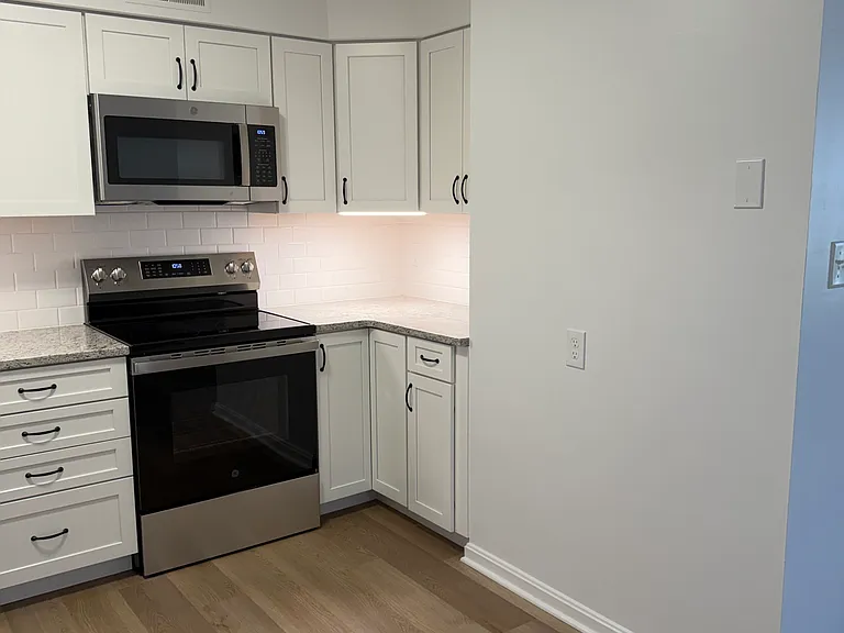 3439 Green St — Photo 9