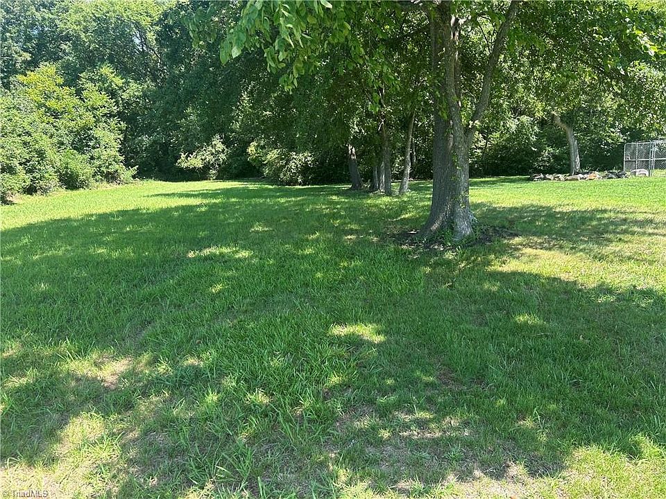 1st image of 3123 McConnell Rd