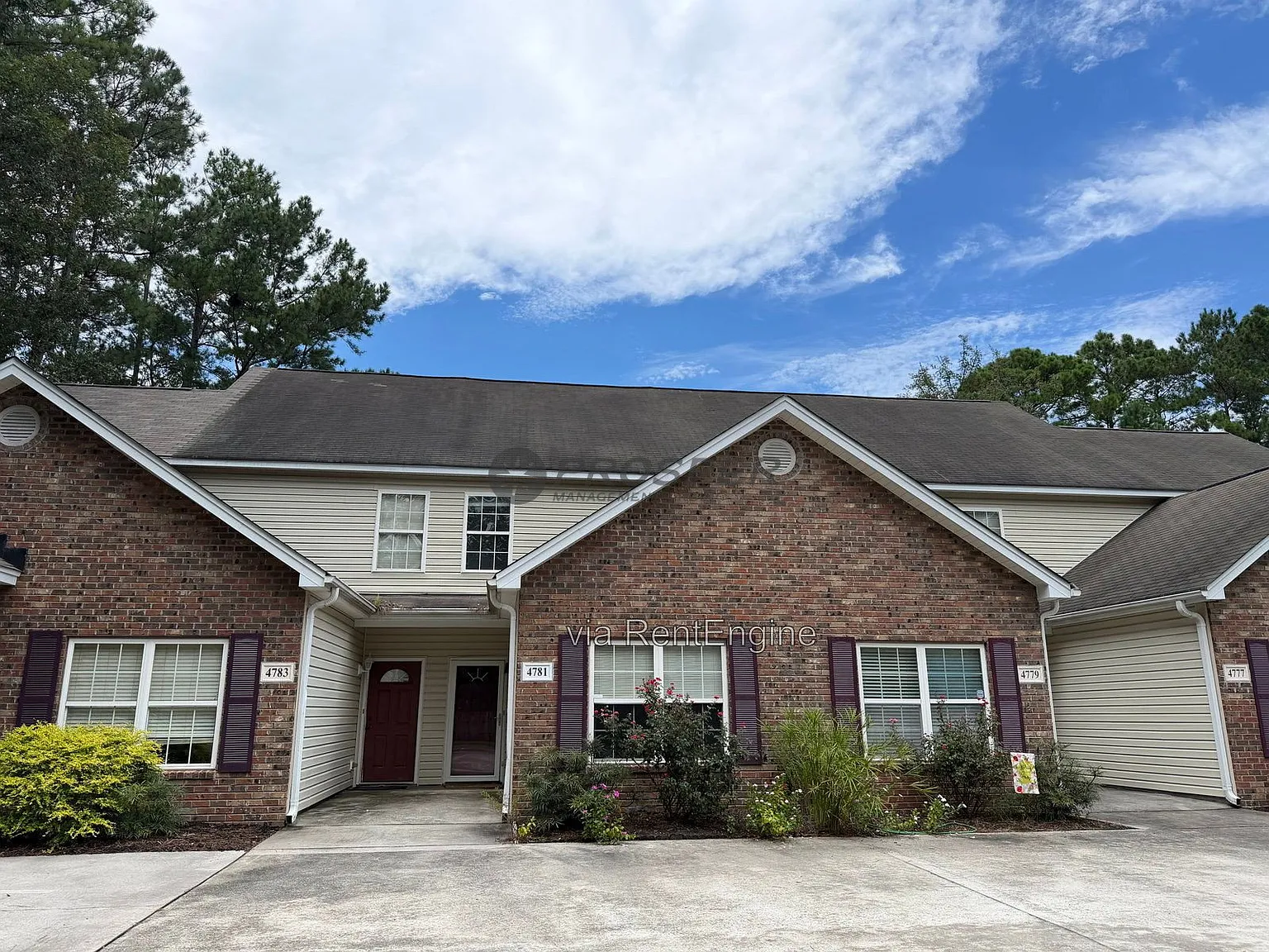 3 bed, 2.0 bath, 1408 sqft, $2,100 — Photo 3
