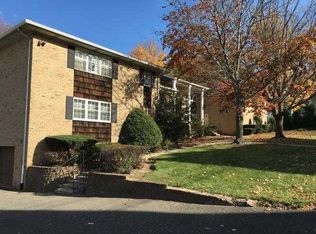 337 Fort Lee Rd APT 1D, Leonia, NJ 07605