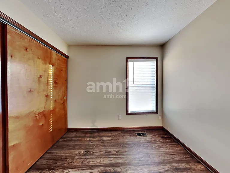5829 Sharets Dr — Photo 14