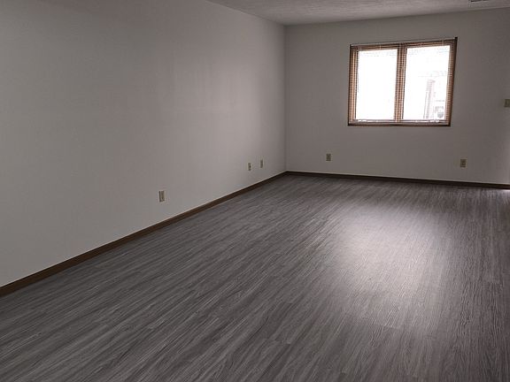 2nd image of 113 E Mill St #1