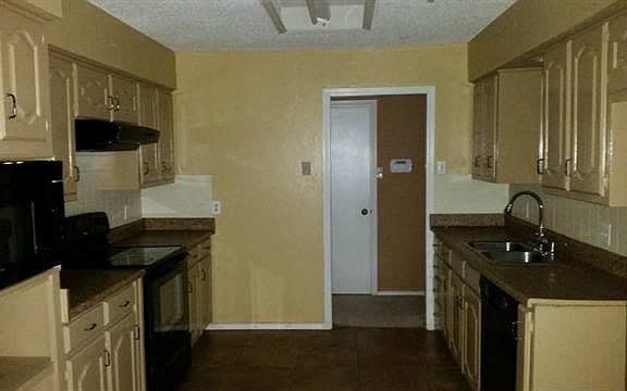 5th image of 2548 Dove Creek Ln