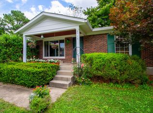 8315 Millington Ct, Louisville, KY 40228