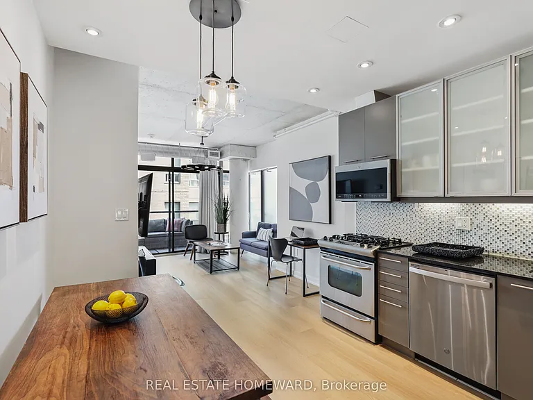 533 Richmond St W #704 — Photo 10