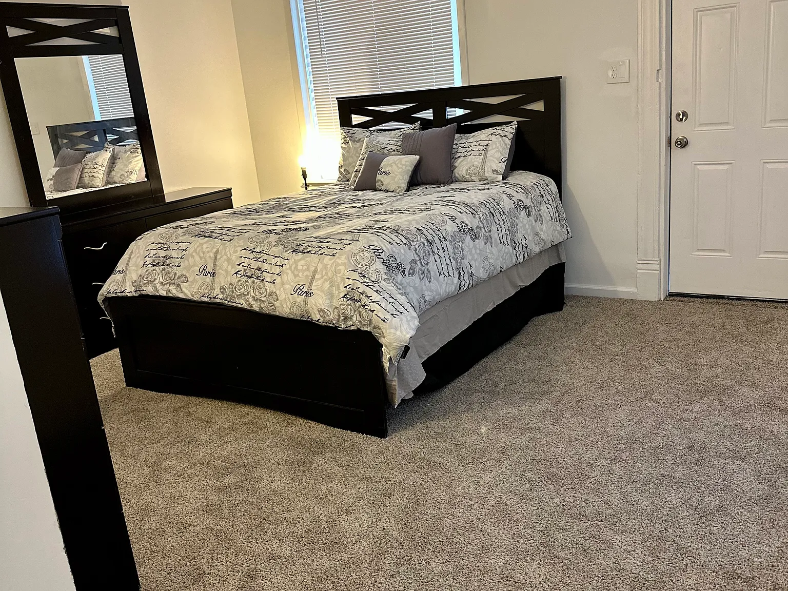 1 bed, 1781 sqft, $1,100 — Photo 4