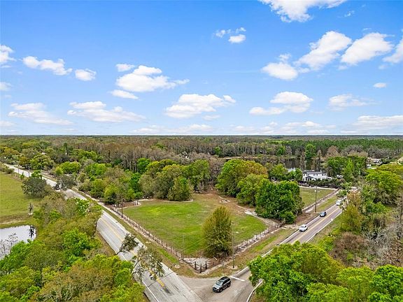 5th image of 18150 Burrell Rd