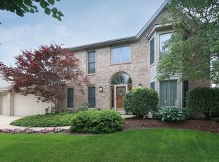 2695 Carriage Way, Aurora, IL 60504