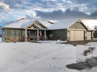 N2034 Winchester Rd, Hortonville, WI 54944