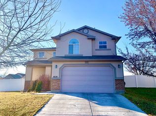 6620 S Cedar Hill Ct, West Jordan, UT 84081