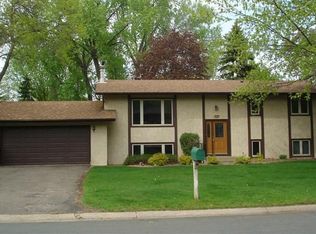 2428 Violet Ct, New Brighton, MN 55112