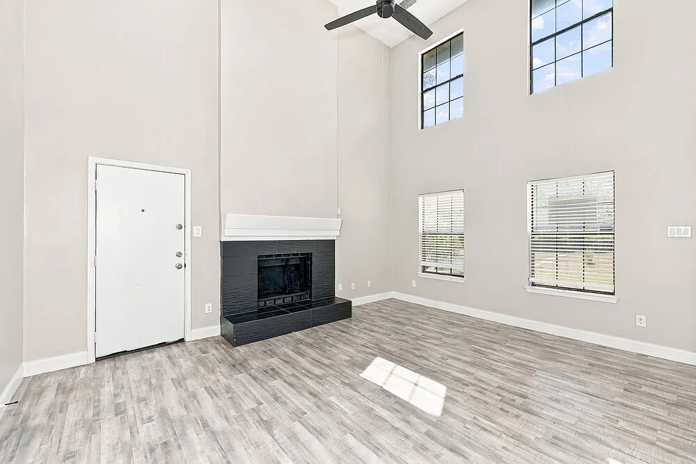 3 bed, 2.0 bath, 1515 sqft, $2,150 — Photo 4