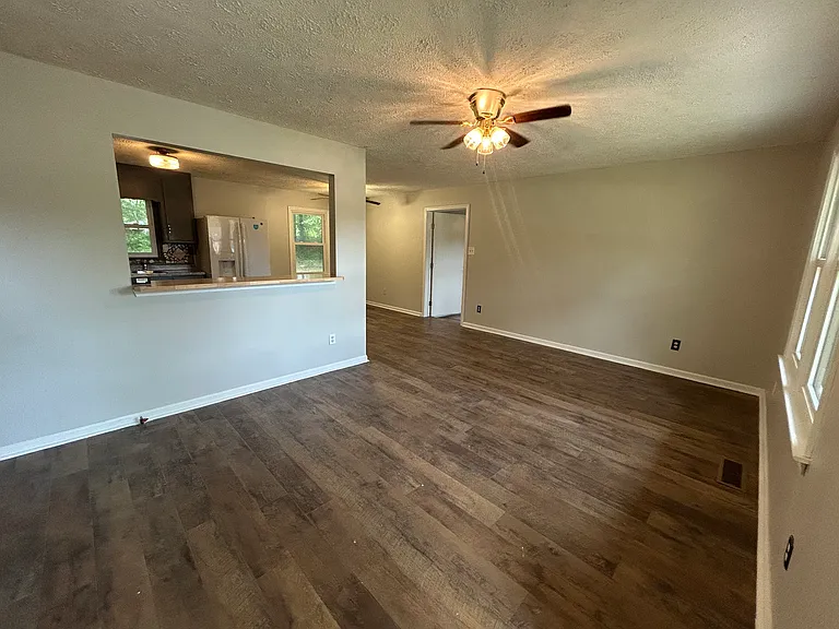 246 Shiloh Rd — Photo 3