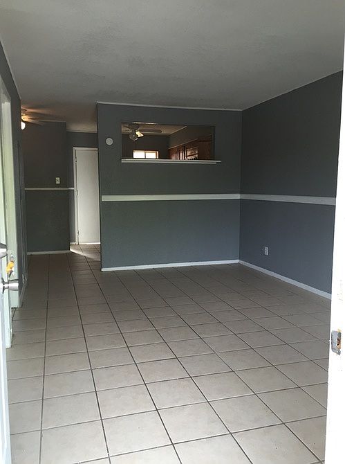 1st image of 903 Drury Ln APT 3