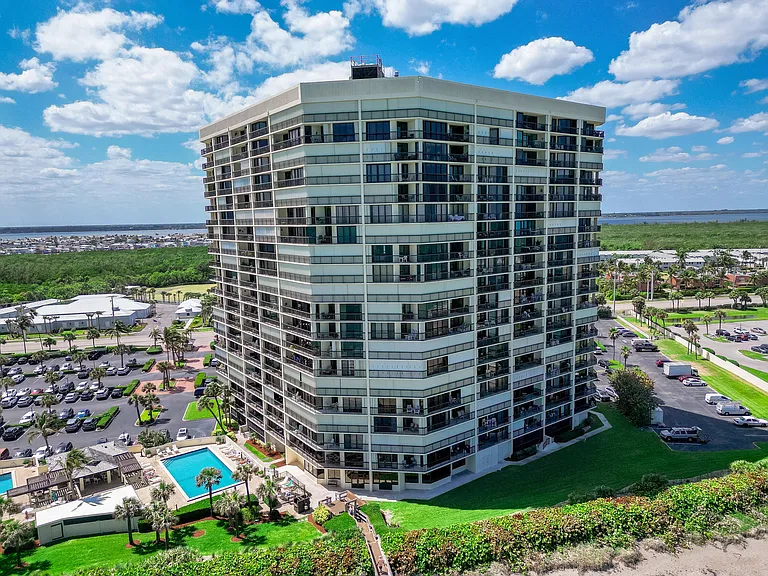 9500 S Ocean Dr #1208 — Photo 30